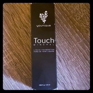 Younique Taffeta Foundation